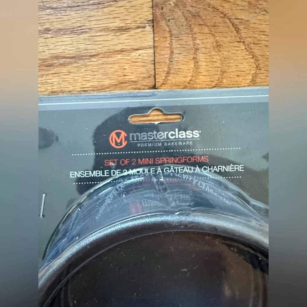 NEW Masterclass Mini Springform Pans - 2 pack - Picture 2 of 5